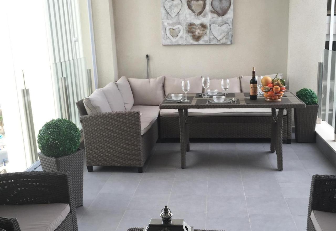 Luxury Suite Apartment Torrevieja Esterno foto
